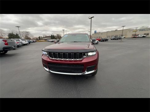 Used 2021 Jeep Grand Cherokee L Limited image 3