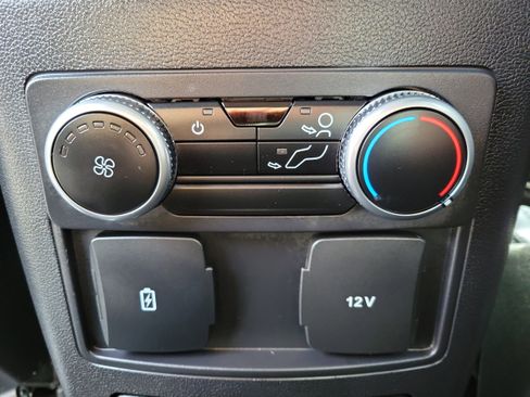 Used 2023 Ford Explorer XLT w/ Equipment Group 202A image 17