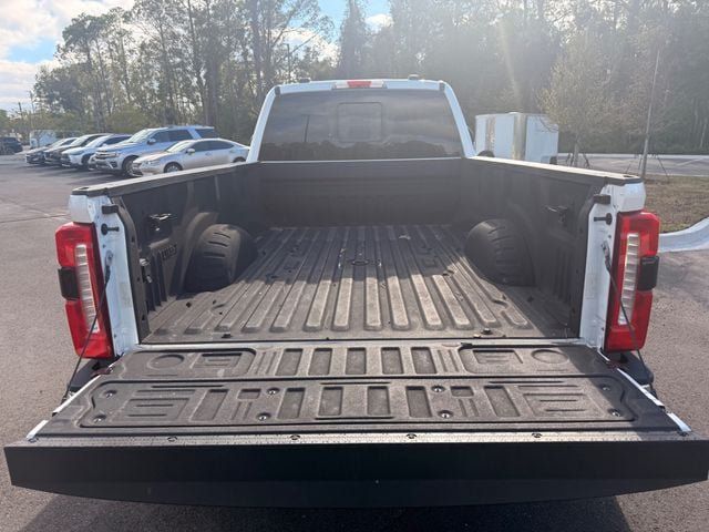 Used 2023 Ford F350 Lariat AWD/4WD image 19