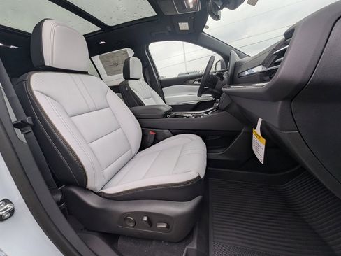 New 2026 Chevrolet Traverse High Country w/ LPO, Floor Liner Package image 13