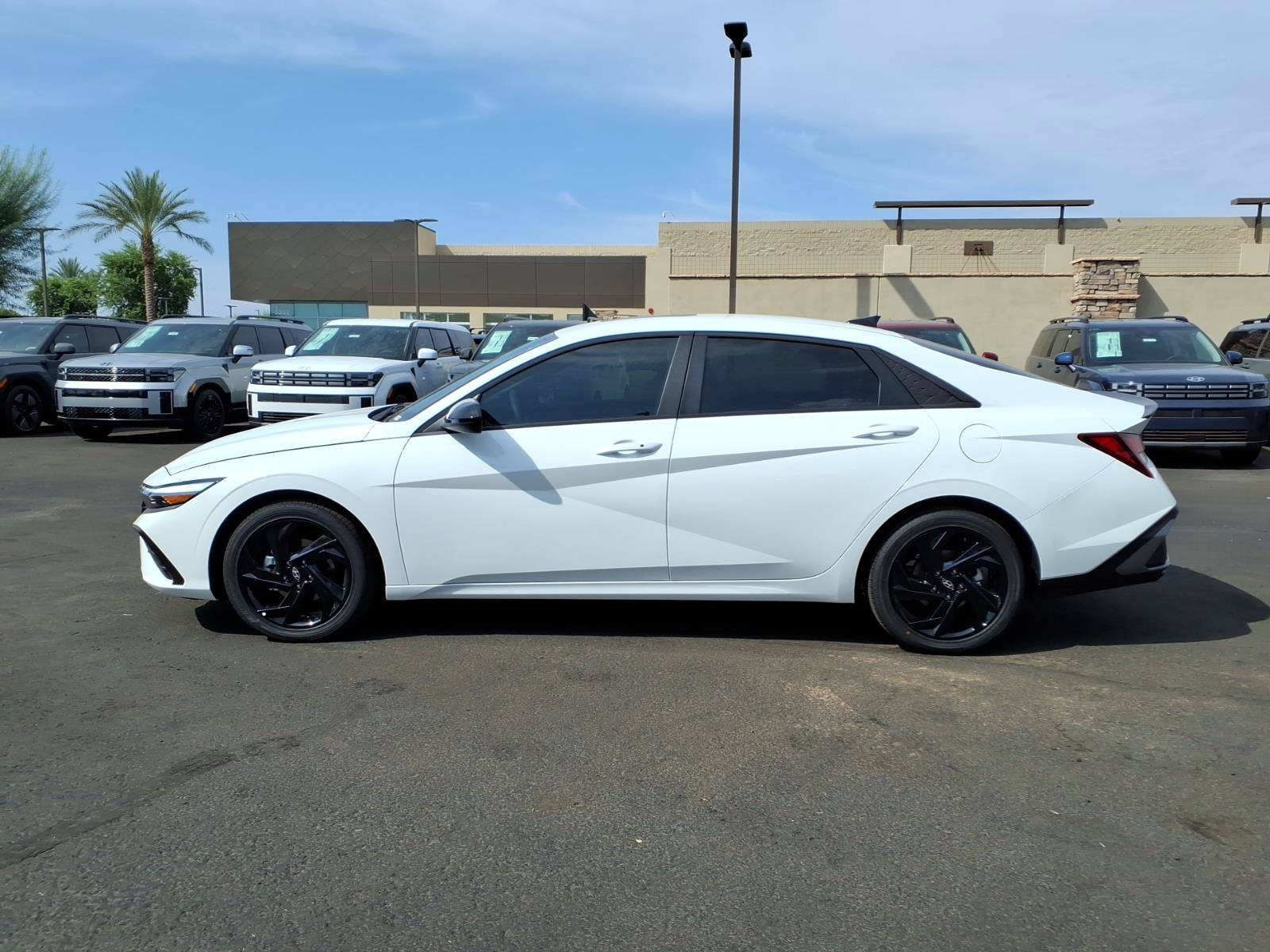 New 2026 Hyundai Elantra SEL Sport FWD image 3