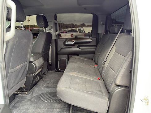 Used 2024 Chevrolet Silverado 2500 LT AWD/4WD image 18