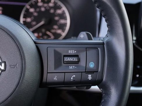 Certified 2025 Nissan Pathfinder SV FWD image 14