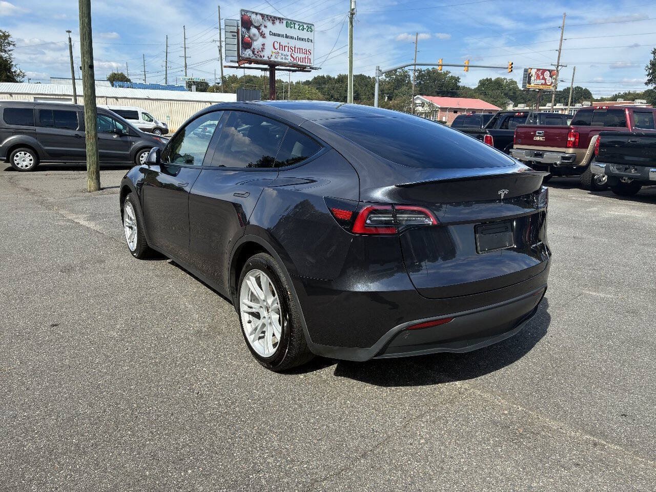 Used 2024 Tesla Model Y Long Range AWD/4WD image 6