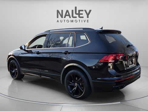 Used 2023 Volkswagen Tiguan SE R-Line image 4