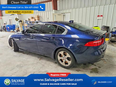 Used 2017 Jaguar XE RWD image 3