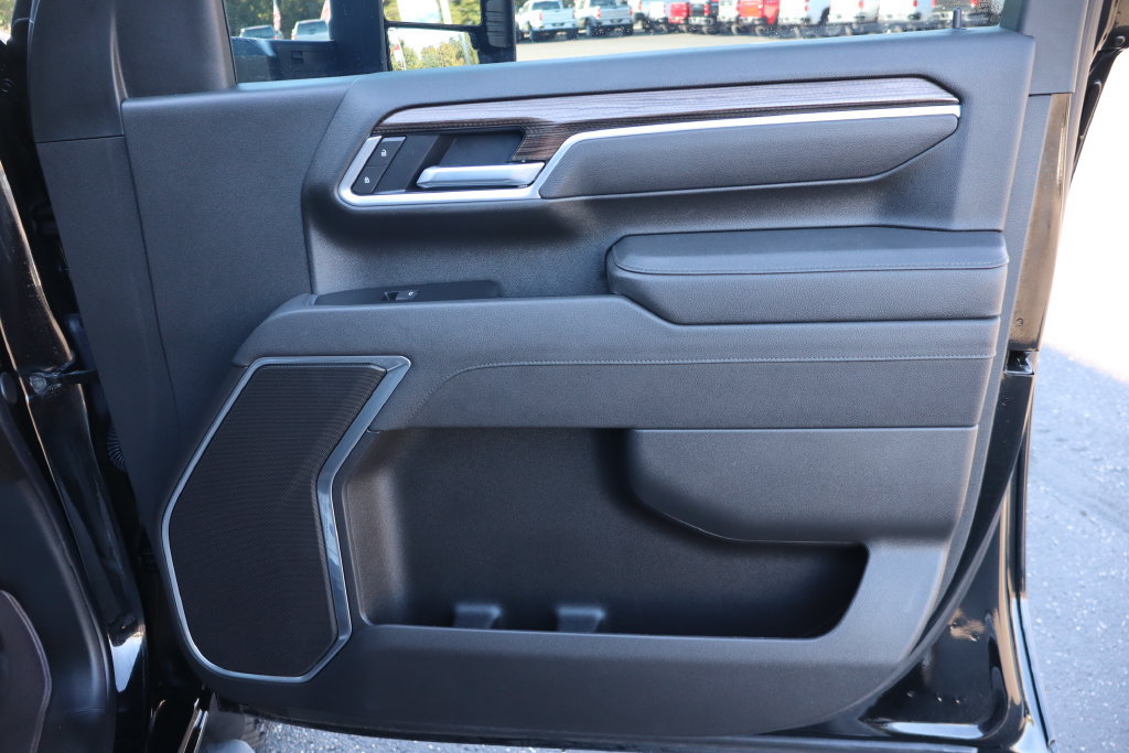 Used 2026 Chevrolet Silverado 3500 LT AWD/4WD image 21