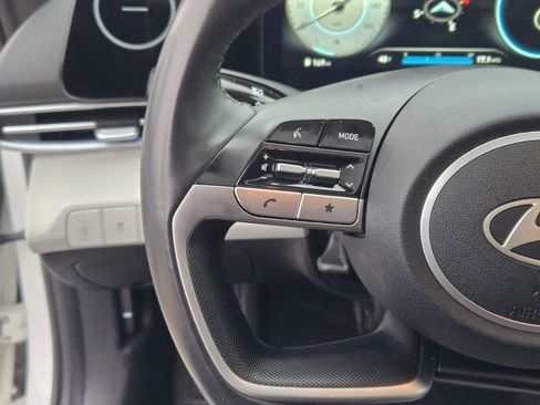 Certified 2024 Hyundai Elantra Limited image 34