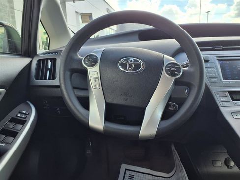 Used 2015 Toyota Prius Three image 13