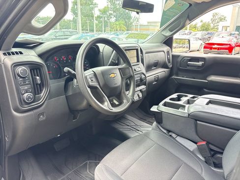 Used 2019 Chevrolet Silverado 1500 Custom AWD/4WD image 6