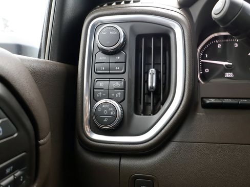 Used 2022 GMC Sierra 2500 Denali w/ Denali Ultimate Package image 44