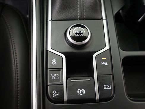 Used 2024 Kia Sorento S FWD image 54