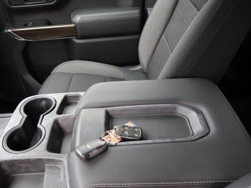 Used 2019 Chevrolet Silverado 1500 LT w/ All-Star Edition AWD/4WD image 38