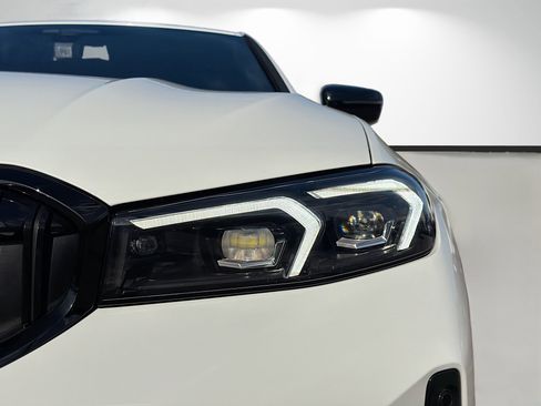 New 2026 BMW 330i xDrive Sedan w/ M Sport Package image 9