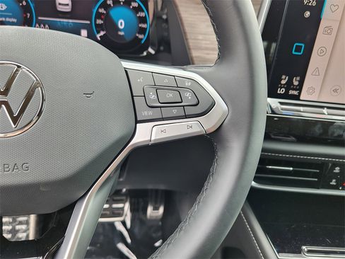 New 2025 Volkswagen Atlas SEL Premium R-Line image 9