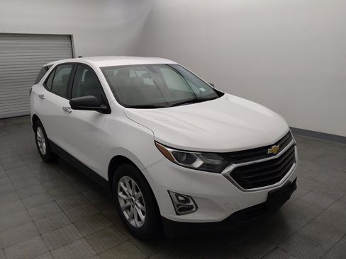 Used 2018 Chevrolet Equinox LS FWD image 13