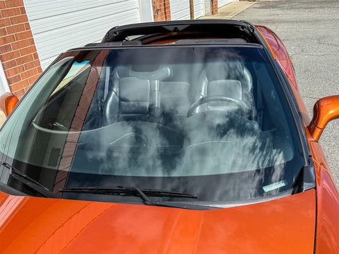 Used 2009 Chevrolet Corvette Coupe w/ Z51 Performance Package image 19