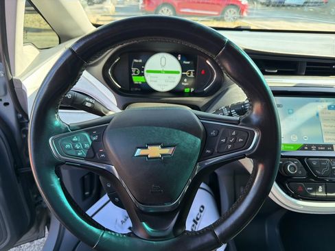 Used 2020 Chevrolet Bolt LT FWD image 22