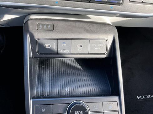 Used 2024 Hyundai Kona SEL image 25