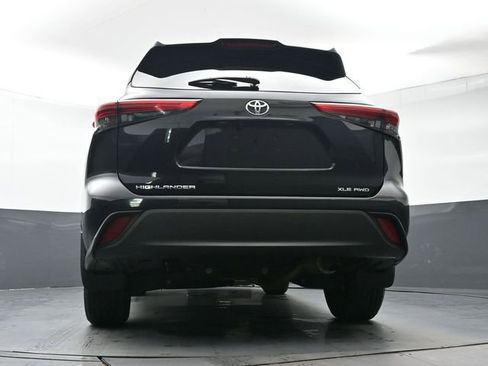 Used 2023 Toyota Highlander XLE AWD/4WD image 31