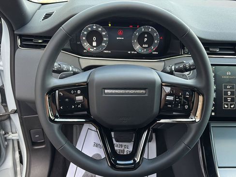 Used 2025 Land Rover Range Rover Evoque S AWD/4WD image 10