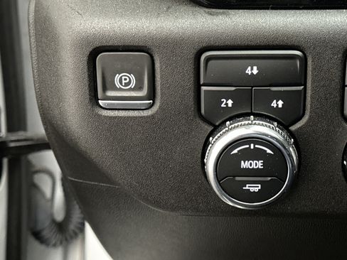 Used 2024 GMC Sierra 3500 SLE w/ SLE Value Package AWD/4WD image 39