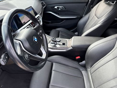 Used 2020 BMW 330i Sedan w/ Convenience Package RWD image 17