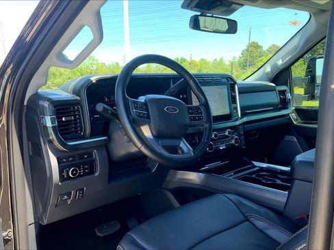 Used 2024 Ford F250 Lariat w/ FX4 Off-Road Package image 17