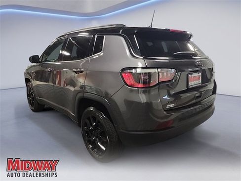 Used 2024 Jeep Compass Latitude w/ Altitude Special Edition image 3