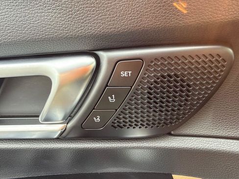 Used 2021 Kia Telluride SX w/ SX Prestige Package image 11