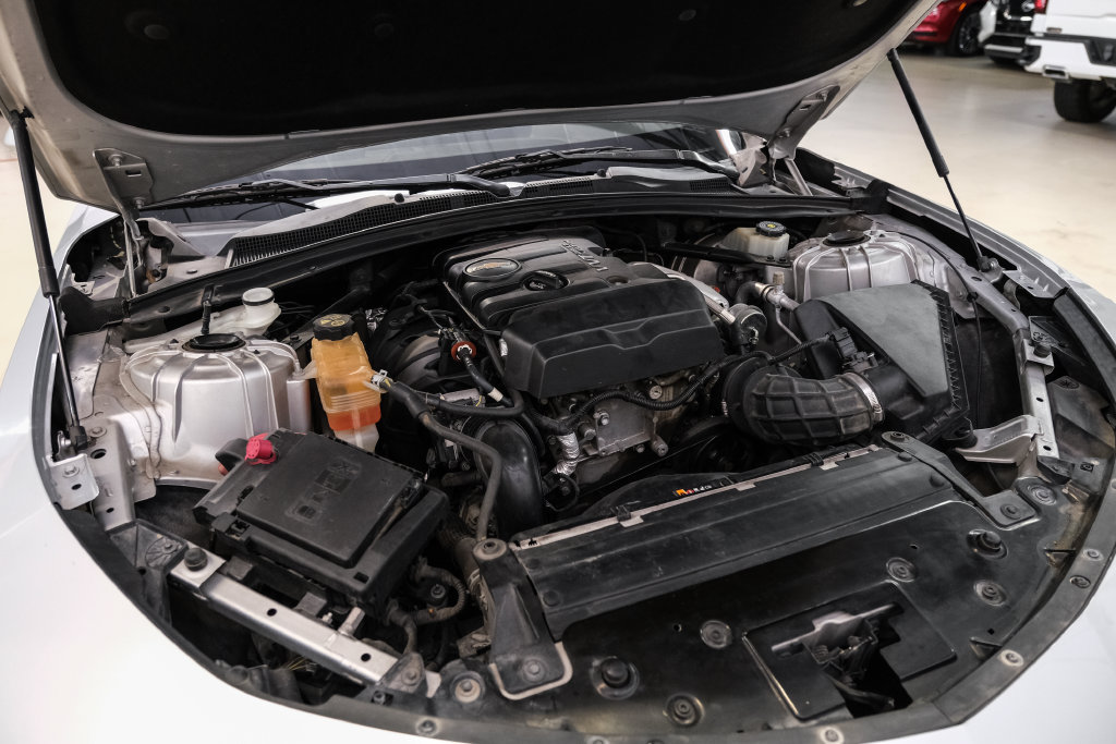 Used 2018 Chevrolet Camaro LS RWD image 42