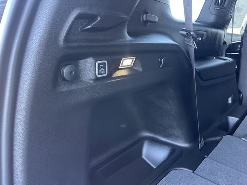 New 2025 Jeep Grand Cherokee L Laredo image 24