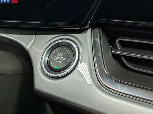New 2026 Chevrolet Trax LT w/ Sunroof Package FWD image 20
