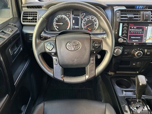Used 2022 Toyota 4Runner TRD Off-Road Premium image 16