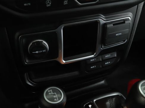 Used 2022 Jeep Wrangler Unlimited Sport AWD/4WD image 13