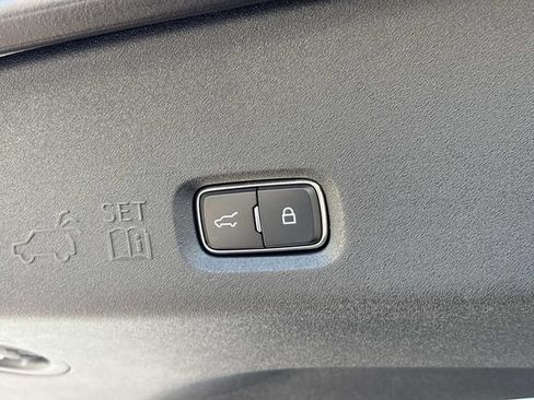 New 2026 Lincoln Navigator Reserve w/ Jet Appearance Package AWD/4WD image 13