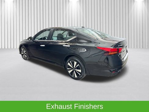 Used 2021 Nissan Altima 2.5 SV w/ SV Premium Package AWD/4WD image 11