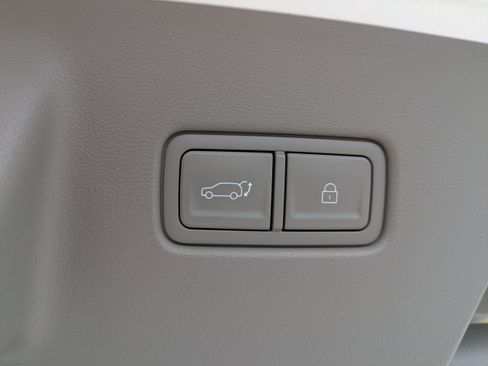 Used 2026 Hyundai Palisade Limited image 17