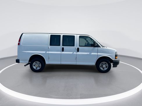 Used 2020 Chevrolet Express 2500 w/ Driver Convenience Package RWD image 10
