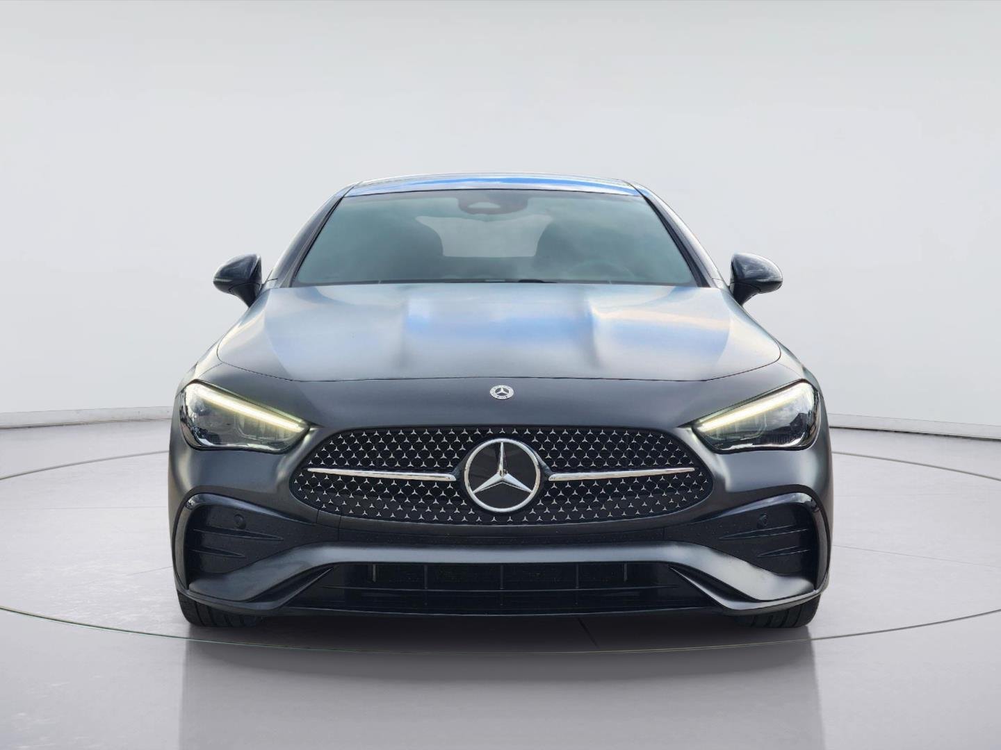 Used 2024 Mercedes-Benz CLE 300 4MATIC Coupe image 2