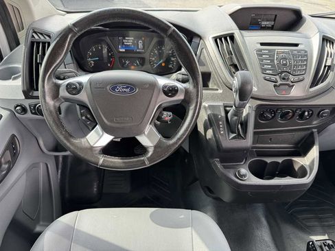 Used 2019 Ford Transit 250 130 Medium Roof RWD image 21