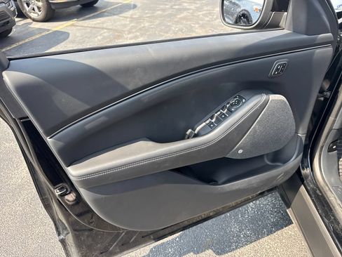Used 2025 Ford Mustang Mach-E Premium AWD/4WD image 21