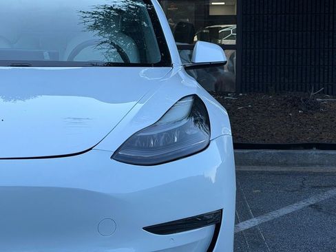 Used 2021 Tesla Model 3 Standard Range Plus RWD image 5