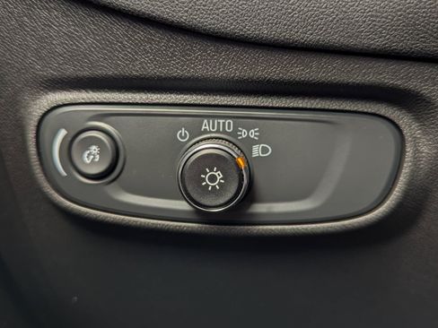 Used 2024 Chevrolet Equinox LT AWD/4WD image 18
