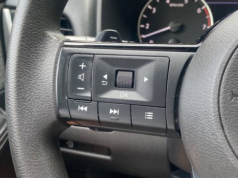Used 2023 Nissan Rogue SV AWD/4WD image 24