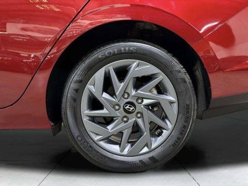 Used 2024 Hyundai Elantra SEL FWD image 58