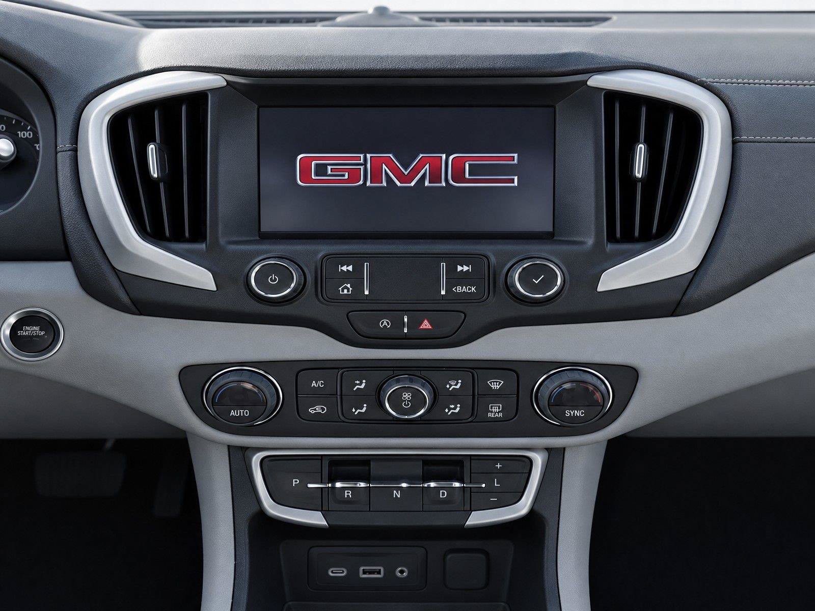 Used 2022 GMC Terrain SLT w/ Infotainment Package II AWD/4WD image 23