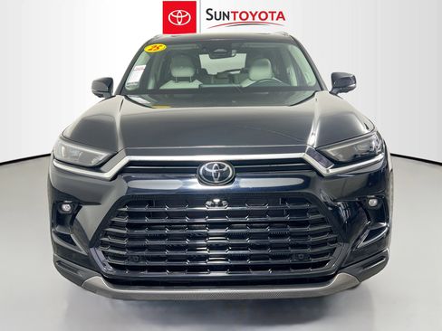 Used 2025 Toyota Grand Highlander AWD Hybrid image 10