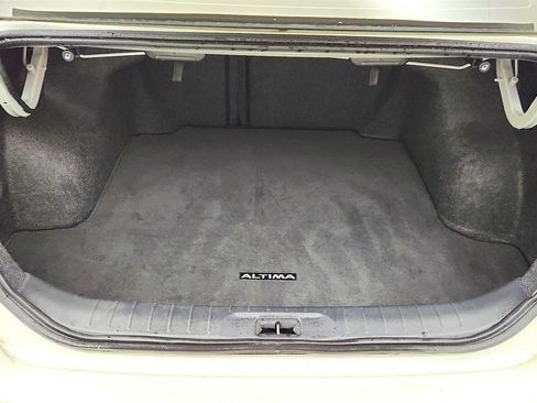 Used 2022 Nissan Altima 2.5 SR FWD image 21