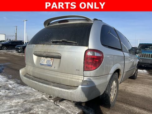Used 2003 Chrysler Town & Country EX image 22